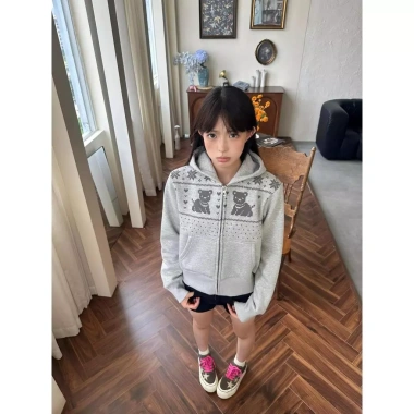 Áo Khoác Cardigan Nữ Retro Họa Tiết Gấu Nhỏ với Mũ Trùm Đầu, Ấm Cho Thu Đông 7 Áo Khoác Cardigan Nữ Retro Họa Tiết Gấu Nhỏ với Mũ Trùm Đầu, Ấm Cho Thu Đông 7
