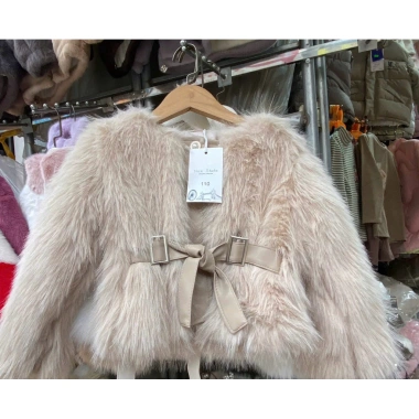 Áo khoác lông VIP cho bé gái 8-20kg - Sang chảnh, ấm áp, giá ưu đãi 450k - Dâu Dâu Kids
