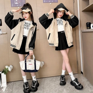 Áo khoác nỉ thu đông bé gái 1.997A, hoodie size 18-52kg, giảm giá 85.000 VND 2 Áo khoác nỉ thu đông bé gái 1.997A, hoodie size 18-52kg, giảm giá 85.000 VND 2