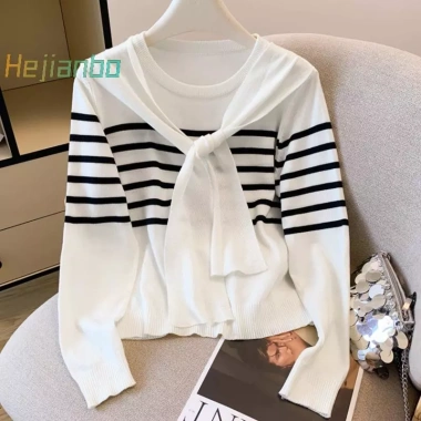 Áo len dài tay và khăn choàng phong cách đại học sọc, áo thun cổ tròn màu tương phản - Mới, chỉ 181.116 VND 10