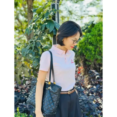 Áo Polo Nữ Trắng Cổ Caro Thêu Chữ Nổi Vải Thun Co Giãn Size 40-63kg 120.900 VND