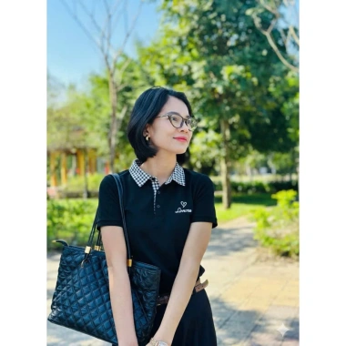 Áo Polo Nữ Trắng Cổ Caro Thêu Chữ Nổi Vải Thun Co Giãn Size 40-63kg 120.900 VND