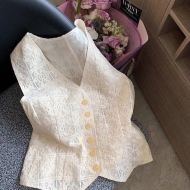 Áo retro siêu thời trang ren rỗng siêu mỏng nhẹ không tay, mùa hè 2.025, thoáng mát, dành cho phụ nữ trẻ, điểm nhấn phong cách, giá ưu đãi 193.917₫ 3