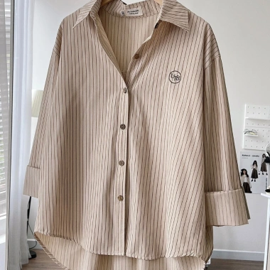 Áo sơ mi kẻ đũi cotton Vintage, thêu logo - giảm giá 160k từ ufo.thebasic