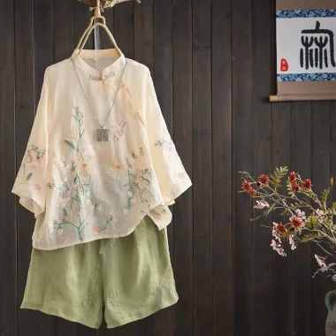 Áo sơ mi vải lanh cotton phong cách Trung Quốc, thêu lớn, cổ đứng, tay 3/4, nếp gấp, nút ếch - Giá chỉ 303.507₫ 5