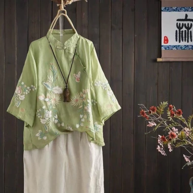 Áo sơ mi vải lanh cotton phong cách Trung Quốc, thêu lớn, cổ đứng, tay 3/4, nếp gấp, nút ếch - Giá chỉ 303.507₫ 7