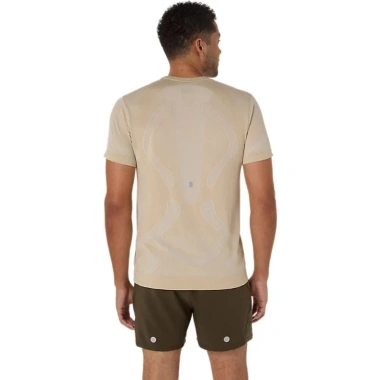 Áo T-shirt chạy bộ Nam ASICS ROAD SEAMLESS - Thoáng mát nhẹ, giá 1.078.800đ