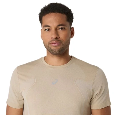 Áo T-shirt chạy bộ Nam ASICS ROAD SEAMLESS - Thoáng mát nhẹ, giá 1.078.800đ