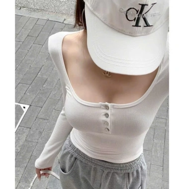 Áo tay dài cổ U, nút thờii, phong cách bigsize, vải tăm lụa Quảng Châu cao cấp - 94.860₫ 5