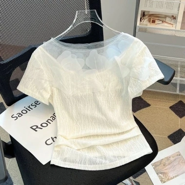 Áo thun nữ slim fit 3D hoa nổi đa năng thời trang 2.025, chỉ 230.516 VND giảm 17%