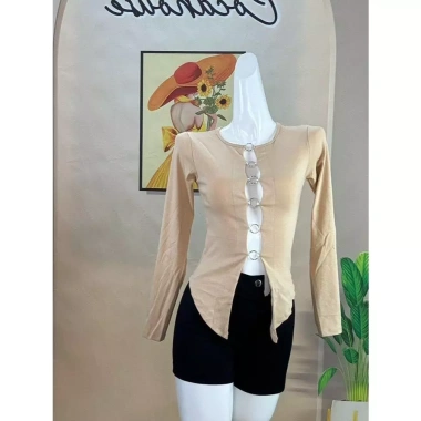 Áo thun tay siêu dài dáng ôm nút full khuy tròn, nhẹ sexy, cổ V trơn - 119k