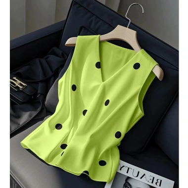 Áo vest cổ chữ V không tay slim-fit mùa hè – Siêu mát, giá chỉ 187,046₫