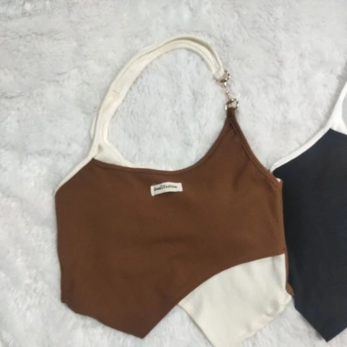 Áo yếm phối xích và màu siêu hách eo - Thiết kế thời trang, giảm giá 22% chỉ 65.660 VNĐ