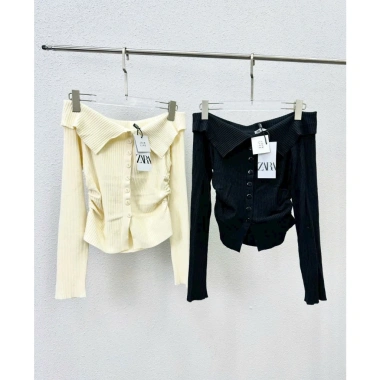 Áo Zara bệt vai chất gân tăm xịn, len thoáng mát, giá chỉ 239.000₫ 6