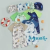 Aqua Toddler Boy Rash Guard Đồ bơi tay ngắn in động vật, mock cổ zip, mũ bơi