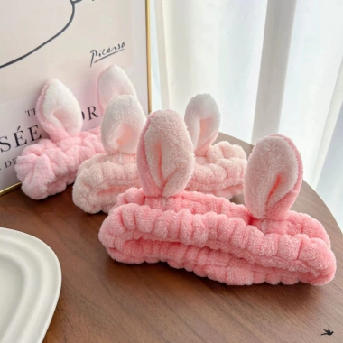 Băng Đô Cài Tóc Rửa Mặt Tai Thỏ Vô Tri Kute Cho Nam Nữ Siêu Cute Giá 28.800₫