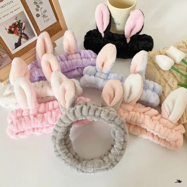 Băng Đô Cài Tóc Rửa Mặt Tai Thỏ Vô Tri Kute Cho Nam Nữ Siêu Cute Giá 28.800₫