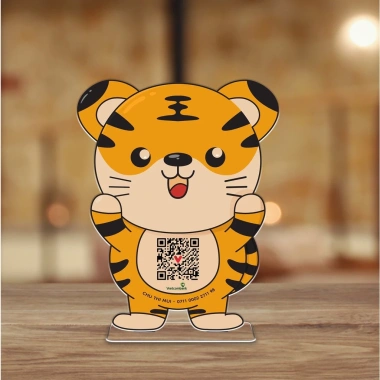 Bảng QR Code hổ thần tài mica để bàn: thanh toán nhanh tiện lợi, giá 36.750₫ 5 Bảng QR Code hổ thần tài mica để bàn: thanh toán nhanh tiện lợi, giá 36.750₫ 5