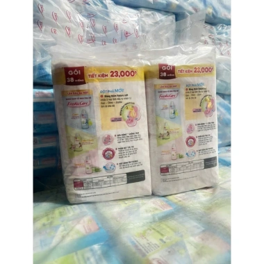 Băng vệ sinh Diana Sensi 38 miếng cánh siêu mỏng, thấm hút, giảm giá 91.000 VND 5