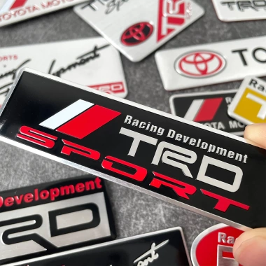 Biểu tượng kim loại 3D TRD SPORT - Nhãn dán nhôm cổng sau Toyota, giá chỉ 64.800₫