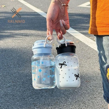 Bình Nước Dễ Thương RRLNMD Ống Hút Nhựa Di Động, Nắp Bật Lên, Chống Rò Rỉ, Kawaii Trẻ Em 51.000₫