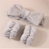 Bộ 3 Băng Đô Lông Cừu San Hô Thấm Hút Nước Rửa Mặt & Cổ Tay - Giá Ưu Đãi 43.200đ 5
