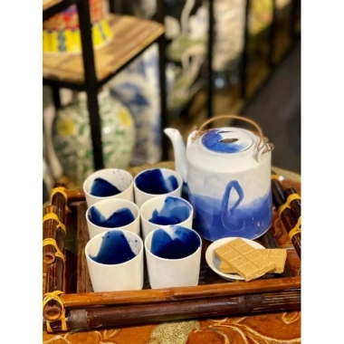 Bộ ấm trà gốm sứ Bát Tràng cao cấp vẽ tay, set tích trà 1.5l Giá ưu đãi 590.000