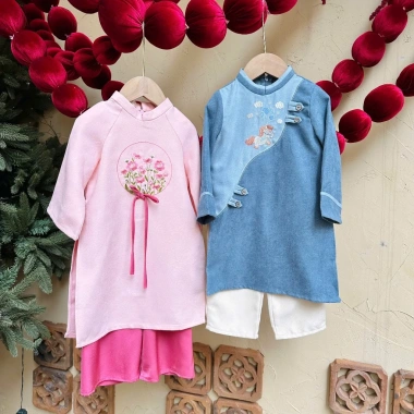 Bộ áo dài Như Ý cho mẹ và bé Mẫu tết 2.026 xinh xắn, giá ưu đãi 485.000 VNĐ