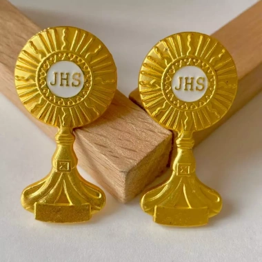 Bộ Brooch Thánh Giá Kitô - Quà Tặng Lễ, kèm túi xách và mũ, giảm 17% chỉ 64.350₫
