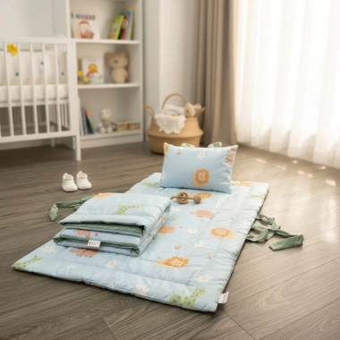 Bộ chăn ga bé đi học Ngọc Hạnh - Microfiber thoáng khí, mềm mại, giá ưu đãi 459k