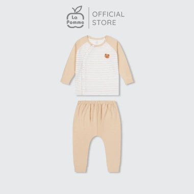 Bộ dài tay LaPom La Pomme cúc lệch Kẹo ngọt bé con - Đồ sơ sinh bé trai và bé gái, giá ưu đãi 185.000₫ 2 Bộ dài tay LaPom La Pomme cúc lệch Kẹo ngọt bé con - Đồ sơ sinh bé trai và bé gái, giá ưu đãi 185.000₫ 2