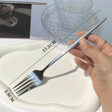 Bộ Đồ Ăn Thép Không Gỉ Phong Cách Ins – Thìa Nĩa Tinh Tế Cho Gia Đình, Giá 40.621₫