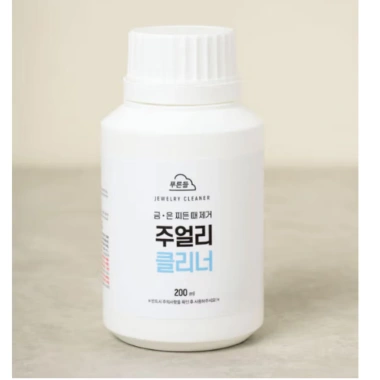 Bộ Nước Giặt Trang Sức DAISO 200ml - Vải Đánh Bóng & Nhíp, Chăm Sóc Vàng Bạc, Sản Xuất Hàn Quốc, Giá Ưu Đãi 260k 5 Bộ Nước Giặt Trang Sức DAISO 200ml - Vải Đánh Bóng & Nhíp, Chăm Sóc Vàng Bạc, Sản Xuất Hàn Quốc, Giá Ưu Đãi 260k 5
