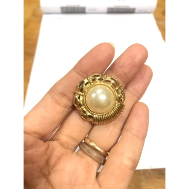 Bọc khuy áo chất liệu cao cấp, giá chỉ 10.000đ giảm từ 12.800đ – Đa màu, bền đẹp, dễ lắp đặt