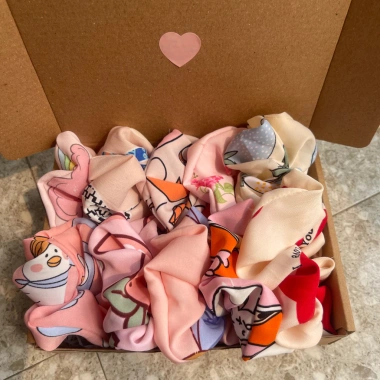 Buộc Tóc Scrunchies Dễ Thương Giá 12k - Đệm Mềm, Đa Màu, Giá Rẻ Thời Trang 2