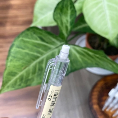 Bút chì kim Deli - Ngòi 0.5mm, đầu tẩy, vỏ kim loại bảo vệ ngòi, giá 33.000₫