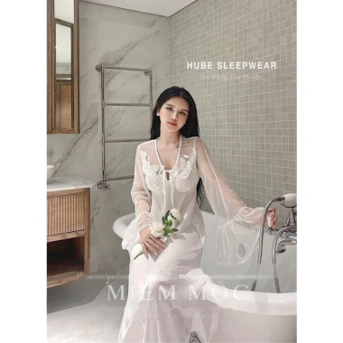 Cao cấp Váy Ngủ Lụa Dài Phối Ren và Bi Hoa, Tay Loe Nổi Ngực Xíu Sleepwear