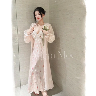 Cao cấp váy ngủ lụa kèm áo choàng ren hoa nhí lyly dài tiểu thư QC loại 1 Xíu Sleepwear