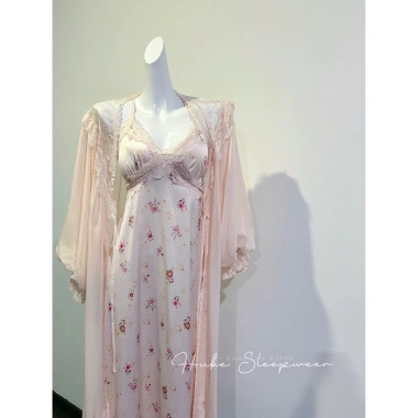 Cao cấp váy ngủ lụa kèm áo choàng ren hoa nhí lyly dài tiểu thư QC loại 1 Xíu Sleepwear