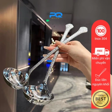 Cặp muôi trơn muỗng thủng múc lẩu inox 18/10 cán dài, chống nóng, tay cầm dập vân - Giá chỉ 155.000đ