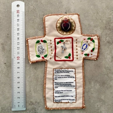Cầu Nguyện Bỏ Túi Thánh Giá Bạc - Quà Tặng Kitô Mini, Nhỏ Gọn, Giá 280.500đ 9 Cầu Nguyện Bỏ Túi Thánh Giá Bạc - Quà Tặng Kitô Mini, Nhỏ Gọn, Giá 280.500đ 9