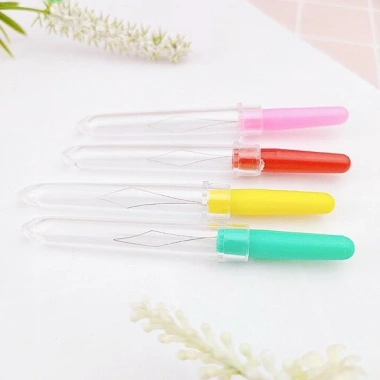 Cây xỏ kim chỉ hổ trợ - Xỏ chỉ nhanh, tiện lợi, giá 10.000₫ (giá gốc 13.000₫)