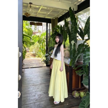 Chân váy xô vàng CHOU CHOU size S mới chưa mặc - Giá ưu đãi 399.000 VNĐ