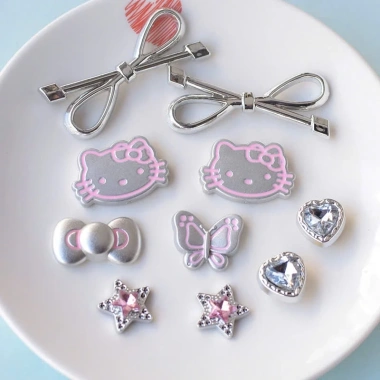 Charm gắn dép quai hậu sục nhựa dễ thương - Giá 30.000đ Pinic Store 8 Charm gắn dép quai hậu sục nhựa dễ thương - Giá 30.000đ Pinic Store 8