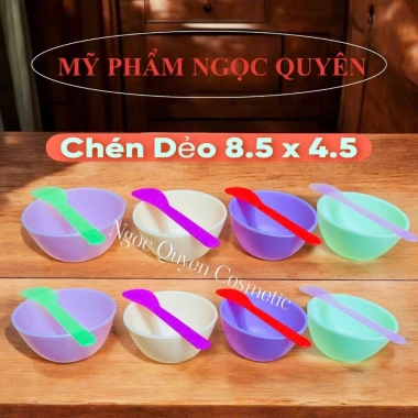 Chén dẻo silicon loại nhỏ pha mặt nạ kèm muỗng - Giá chỉ 20.000 VND, giảm mạnh