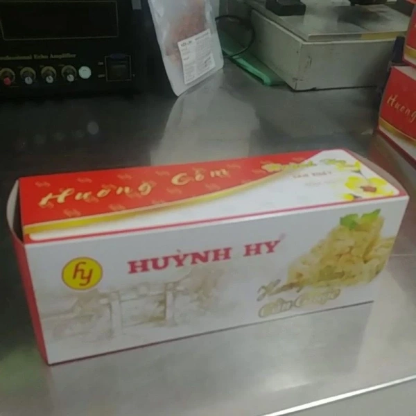 Cách bảo quản Cốm Ngò Huỳnh Hy để duy trì độ giòn và hương vị tươi mới