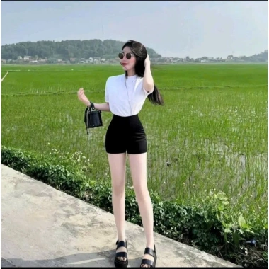 Combo 2 Quần Legging Cạp Cao Thun Nâng Eo Vải Dày Thấm Mồ Hôi Đi Chơi Tập 99.000₫ 10 Combo 2 Quần Legging Cạp Cao Thun Nâng Eo Vải Dày Thấm Mồ Hôi Đi Chơi Tập 99.000₫ 10