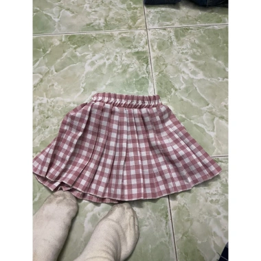 Combo áo giữ nhiệt + chân váy bé 2‑3 tuổi H46 – Giá chỉ 15.000, giảm ngay 2