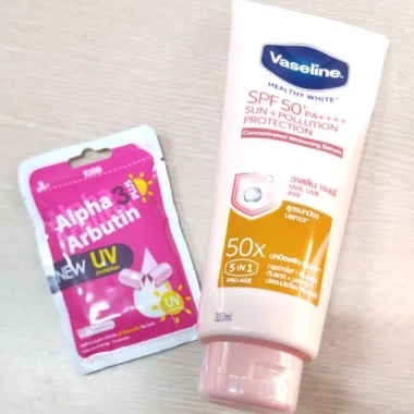 Combo Dưỡng Thể & Kích Trắng Chống Nắng SPF 50 PA+++ 55.000 - Siêu Hiệu Quả 2
