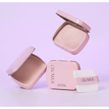 DAISO GROWUS Shining Therapy Shimmer Body Balm SPF30 PA++ Kem đánh sáng cơ thể hương hoa nhài 10g Giá 196.538 VND 2 DAISO GROWUS Shining Therapy Shimmer Body Balm SPF30 PA++ Kem đánh sáng cơ thể hương hoa nhài 10g Giá 196.538 VND 2